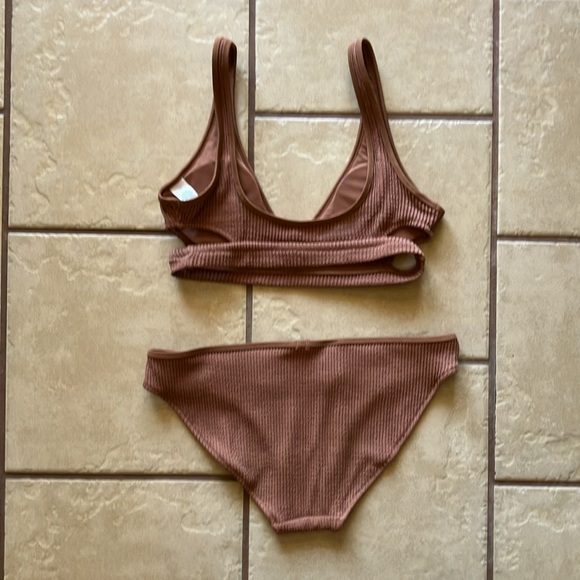 Aerie brown crinkle scoop swim suit - Picture 2 of 6